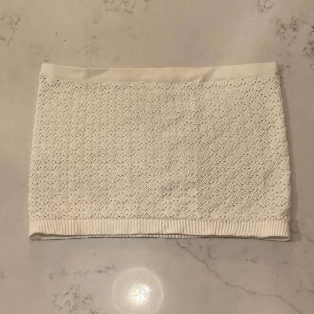 Seamless Cream Textured Tube Top/Bandeau - Fits like a Small